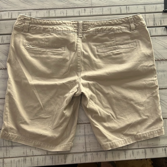 American Eagle shorts, size 6 - Picture 2 of 4